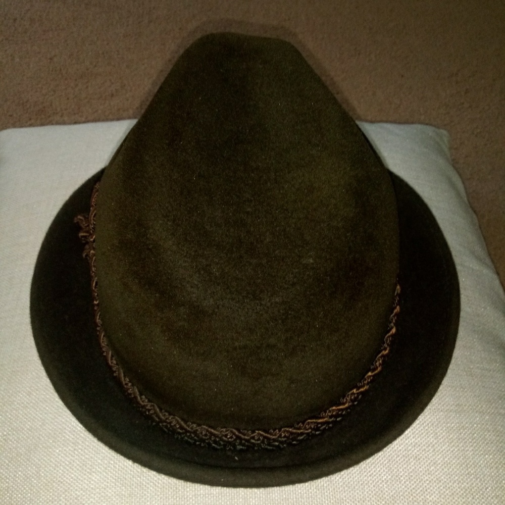 Good condition Vintage Risa hat - Picture 2 of 3